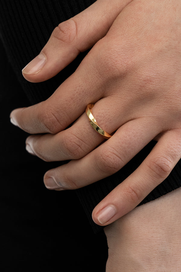 Twisted Bar Multisize Ring Gold
